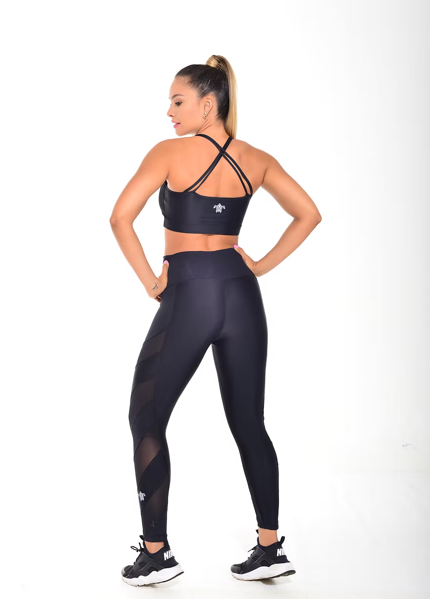 SET SOLIDO NEGRO CON MALLAS